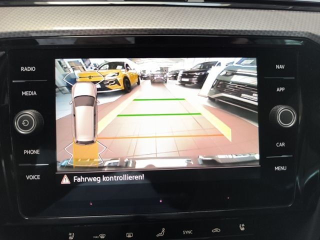 Fahrzeugabbildung Volkswagen Passat Variant 2.0 TDI DSG Alltrack 4MOTION PANO