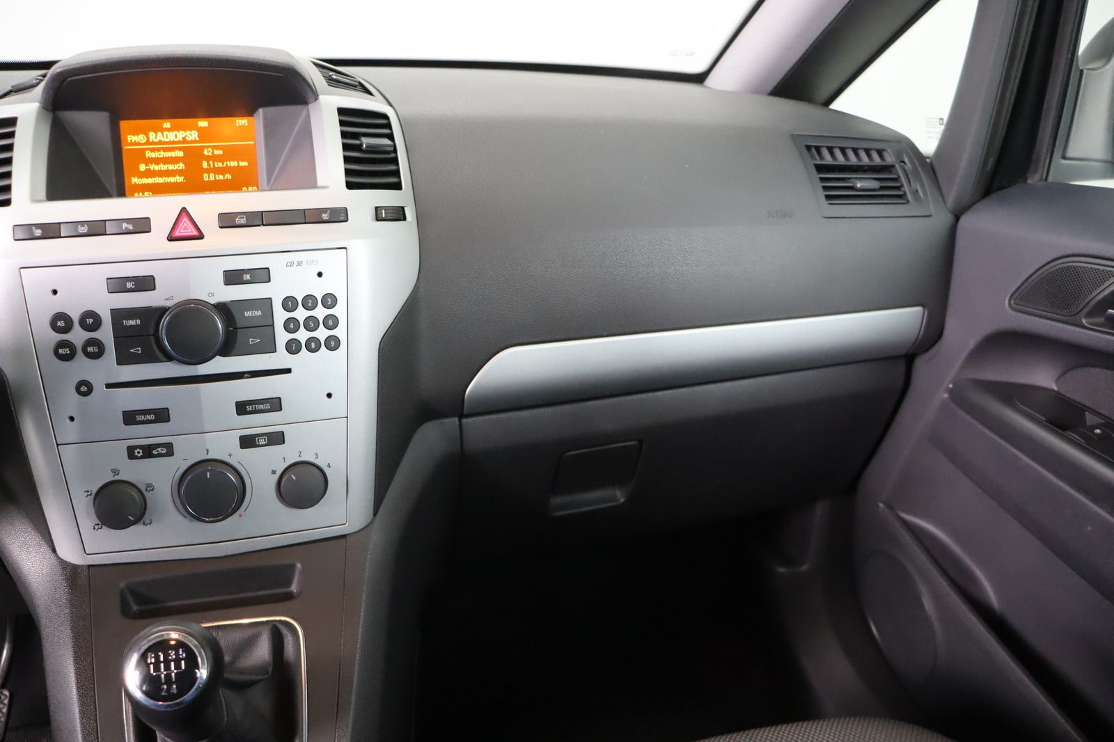 Fahrzeugabbildung Opel Zafira 1.8 * 7-Sitzer * PDC * 8-fach