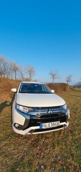 Mitsubishi Outlander 2.4  PLUG-IN HYBRID 4WD Basis... - Mitsubishi Outlander: Basis