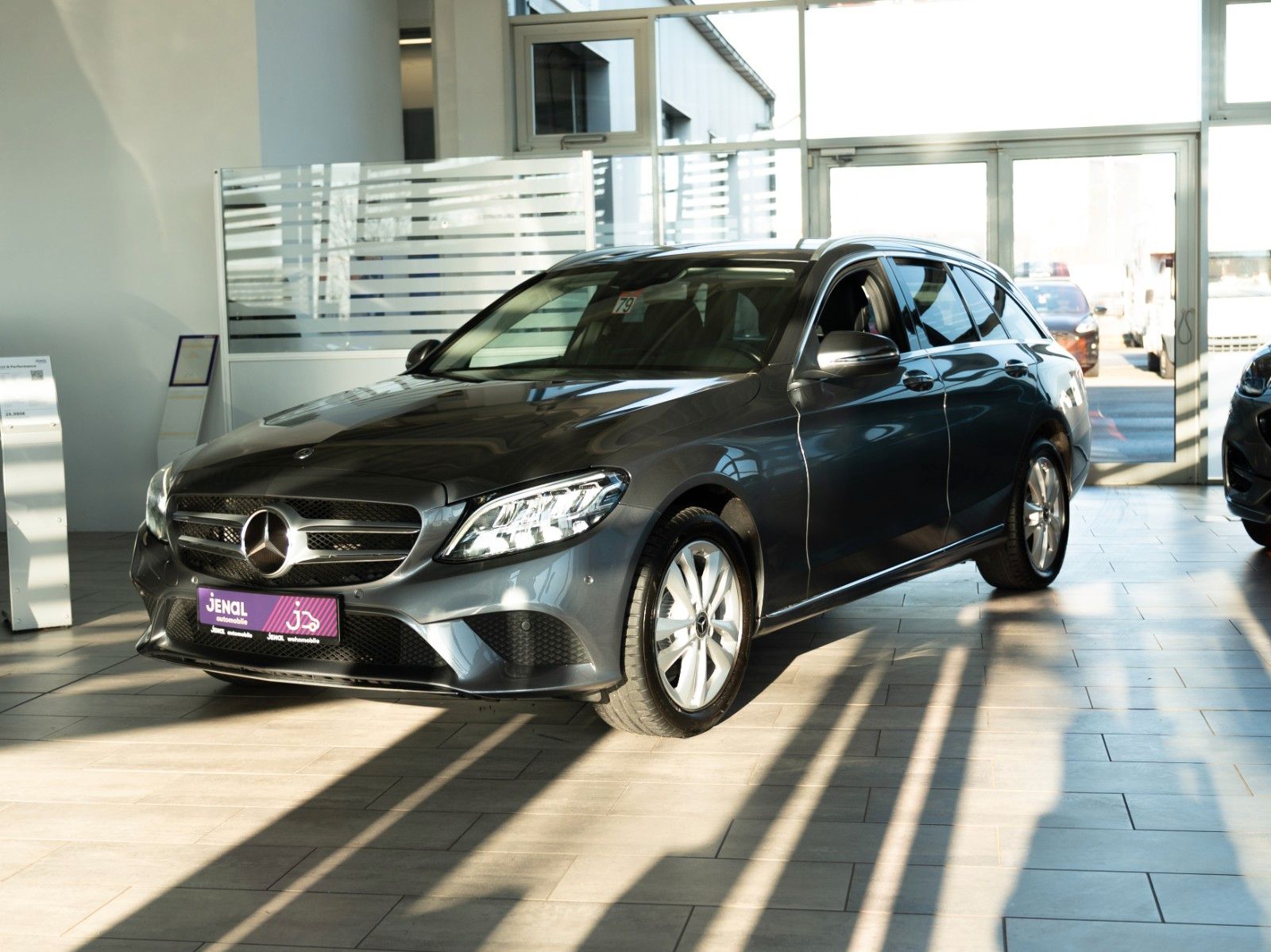 Fahrzeugabbildung Mercedes-Benz C 220 4Matic /AUTOM./LED/KAMERA/NAVI/KEYFREE