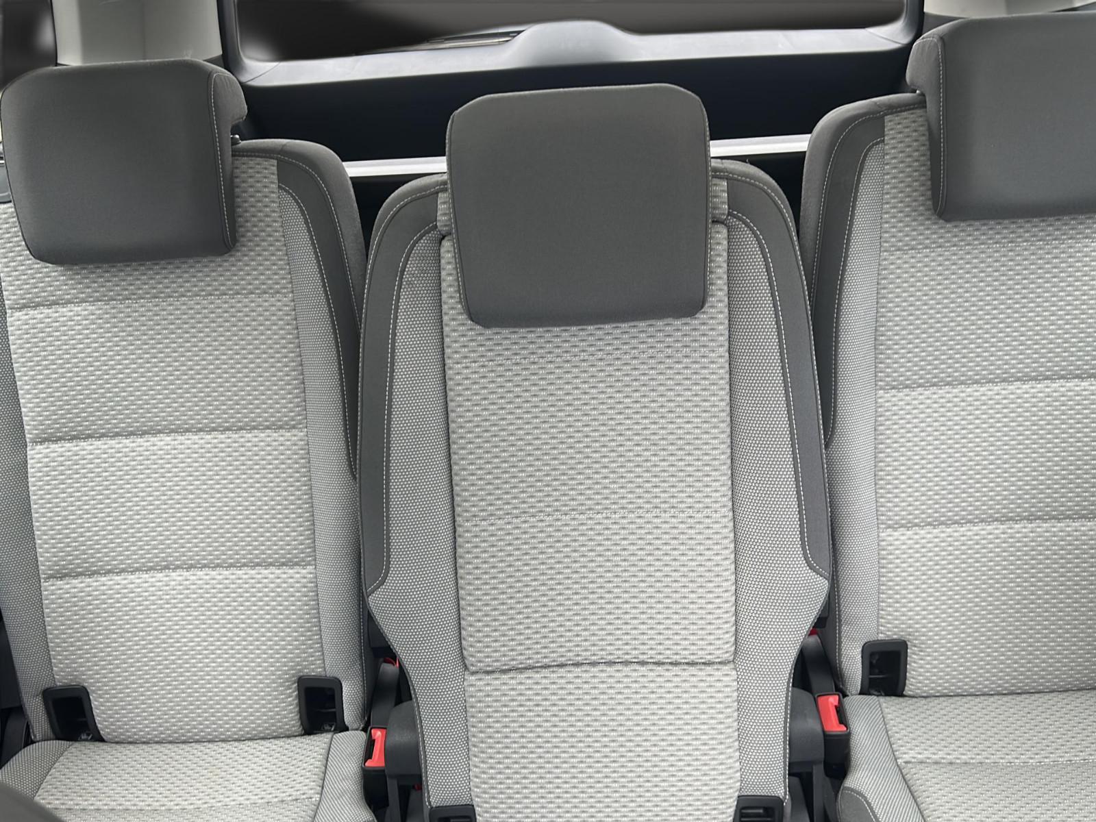 Volkswagen Touran Comf 7Sitz*AHK*STHZG*Kamera*Pano*EasyOpe, миниатюра 18