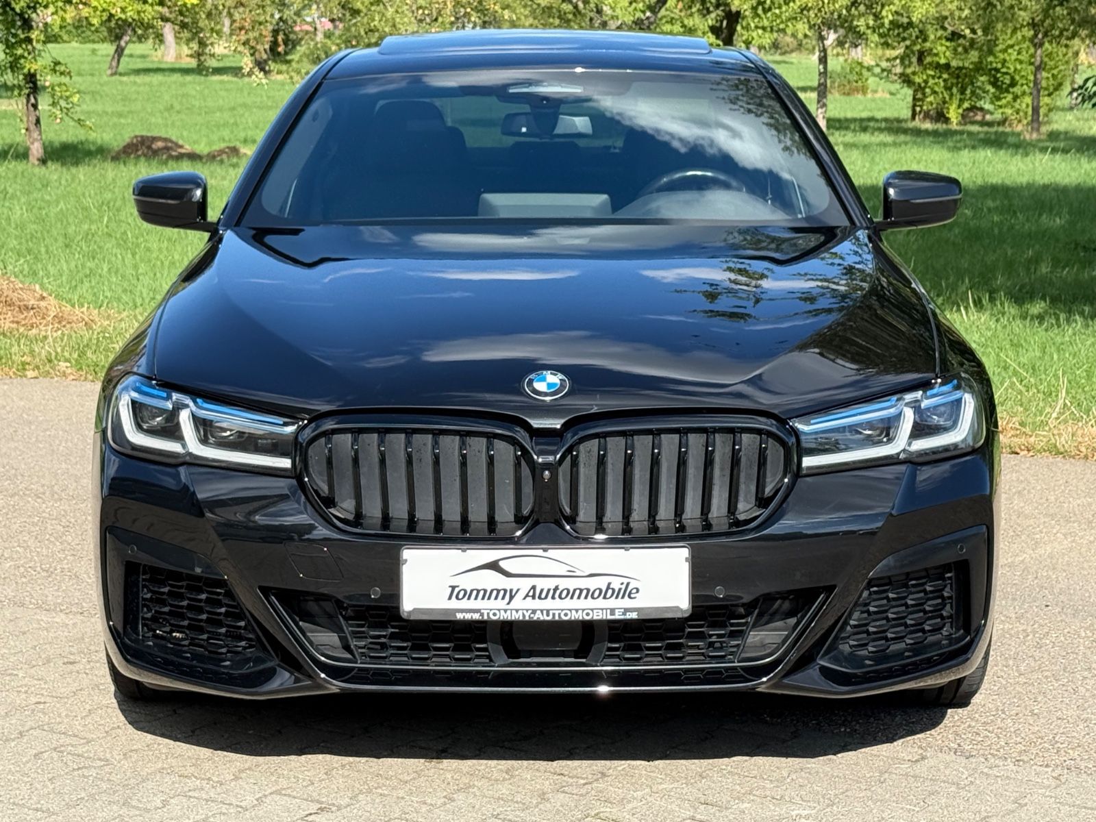 BMW 540 i xDrive M Sport Laser HeadUp ACC Sitzbelüft foto 3