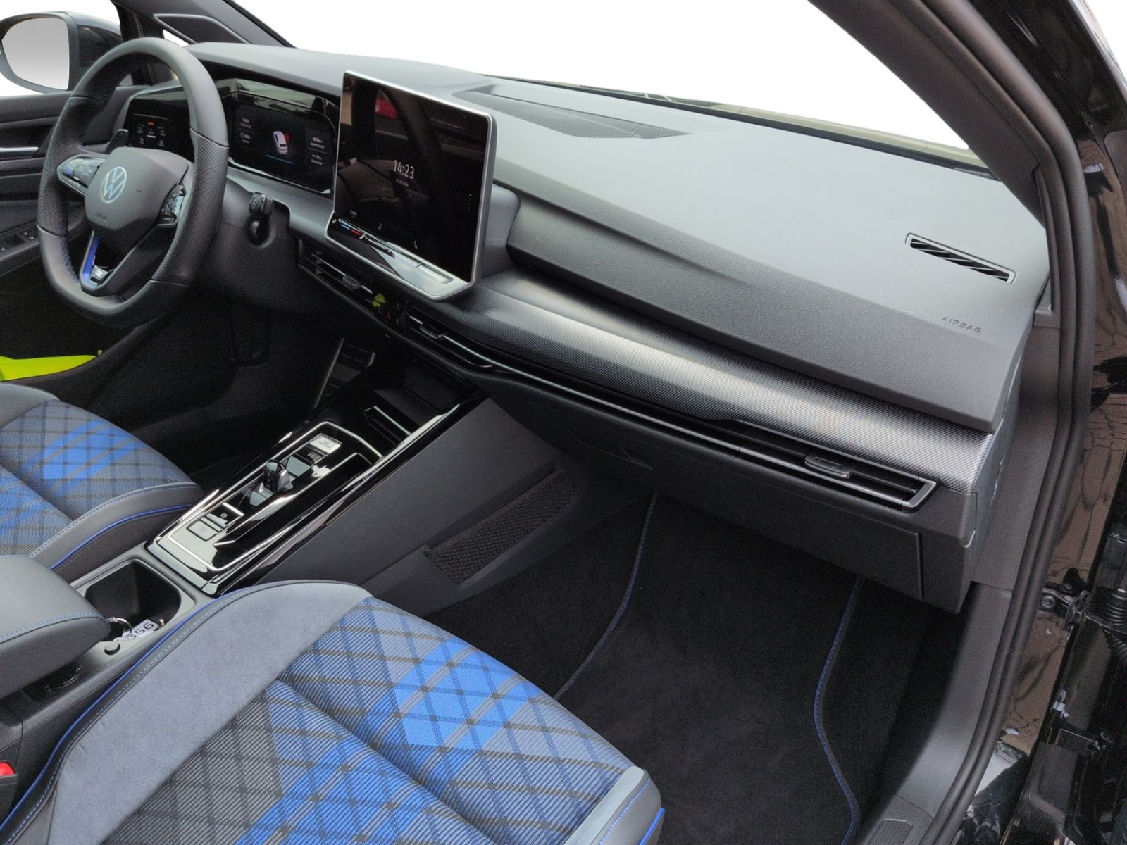 Golf R BLACK EDITION AKRA+PANO+DCC+H&K+MATRIX+
