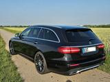 Mercedes-Benz E 220d T AMG Line Autom*, Standh* Burm* Head* - Mercedes-Benz E 220 Gebrauchtwagen in Stuttgart