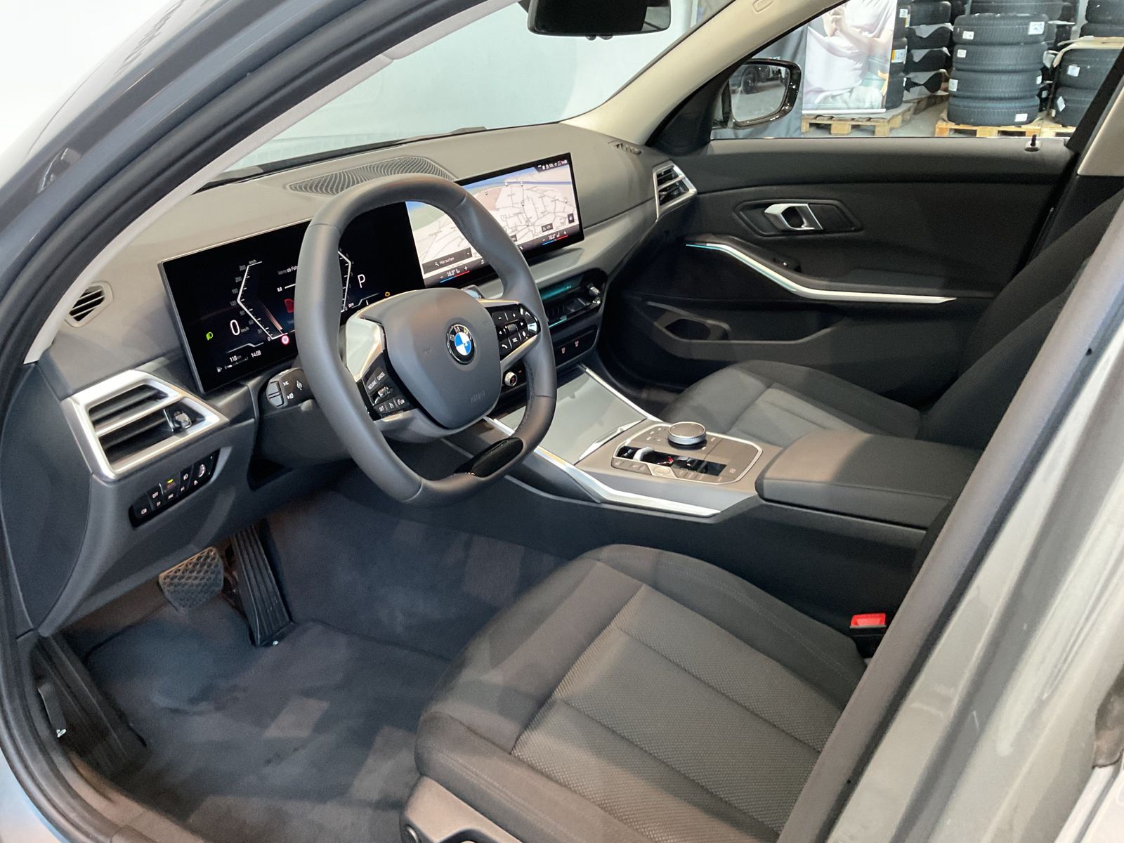 Fahrzeugabbildung BMW 320i |Komfortzugang |Driving Assistant |HiFi