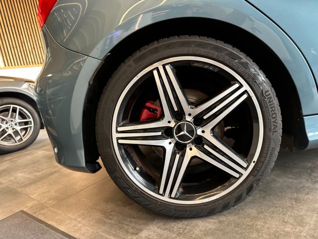 Mercedes-Benz A 250 *PANORAMA*HarmanKardon*SPORT*PDC(CAM)*