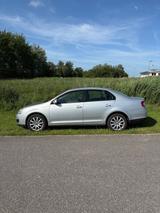Volkswagen Jetta 1.6 Trendline Trendline - gebrauchte Volkswagen Jetta aus dem Jahr 2009