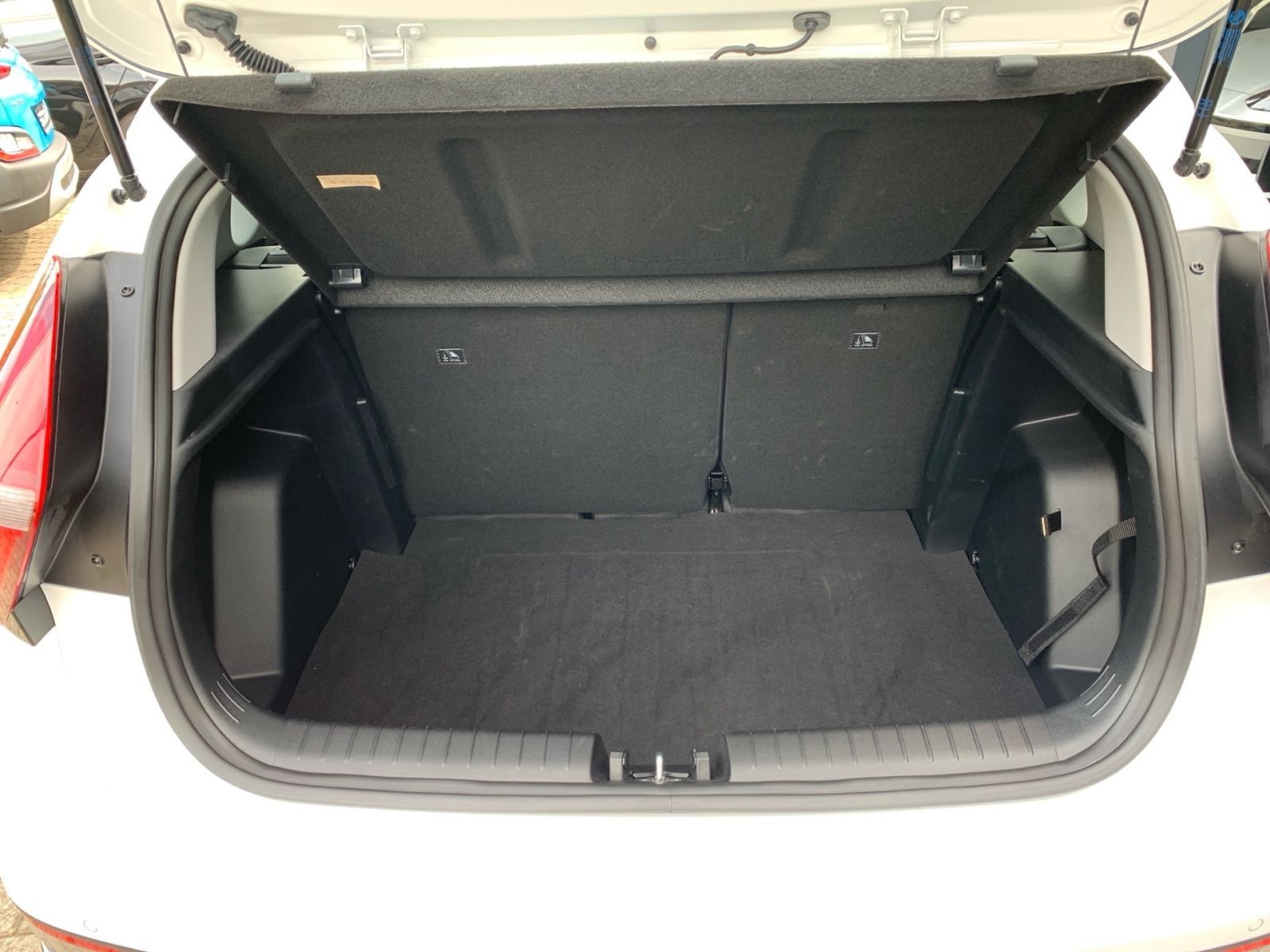 Fahrzeugabbildung Hyundai BAYON 1.0 T-GDI Select Navi Kamera Allwetter