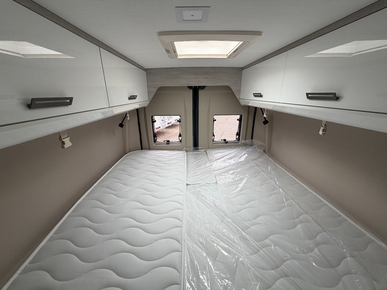 Fahrzeugabbildung Roller Team Livingstone Sport Duo - 7.049€ sparen!
