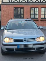 Volkswagen Golf 4 Kombi 1.6 Benziner - TüV Neu - Volkswagen Golf aus 2006: Kombi