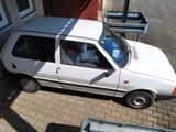 Fiat Uno - Fiat Uno mit Benzin-Antrieb