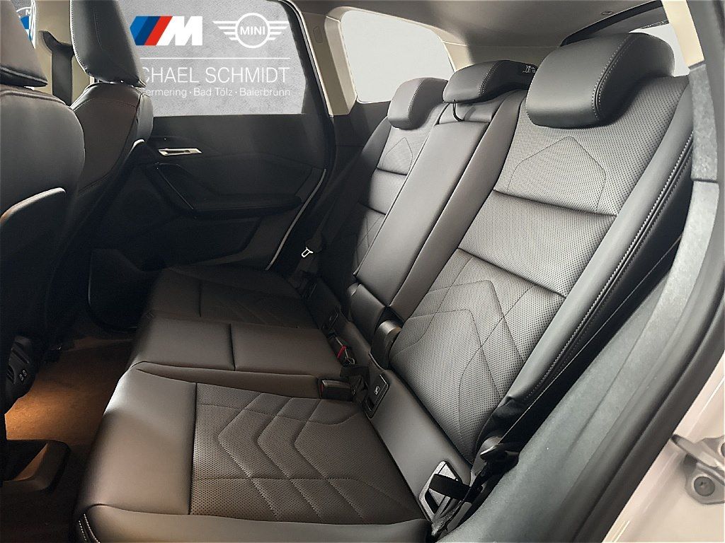BMW iX1 - Bild 10