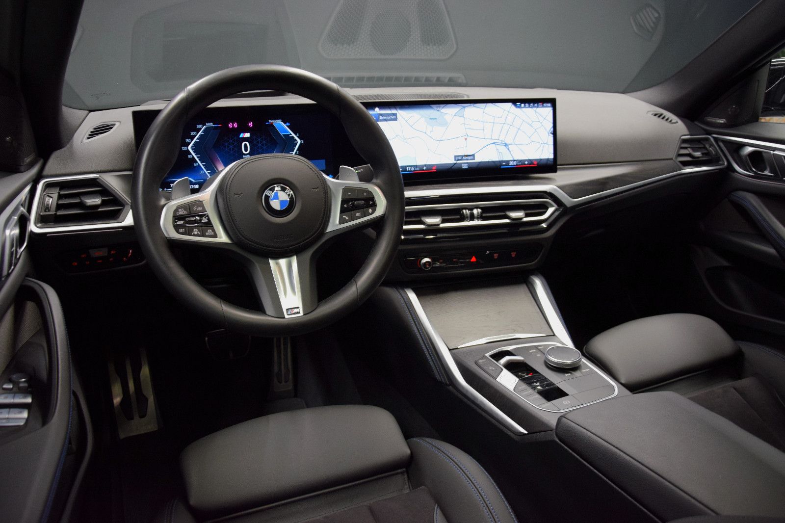 Fahrzeugabbildung BMW 420d xDrive Gran Coupé M Sport GSHD HuD ACC h/k