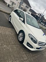 Mercedes-Benz 12.500  Mecedess B-klass 2.0 disel - Mercedes-Benz 200 in Mannheim