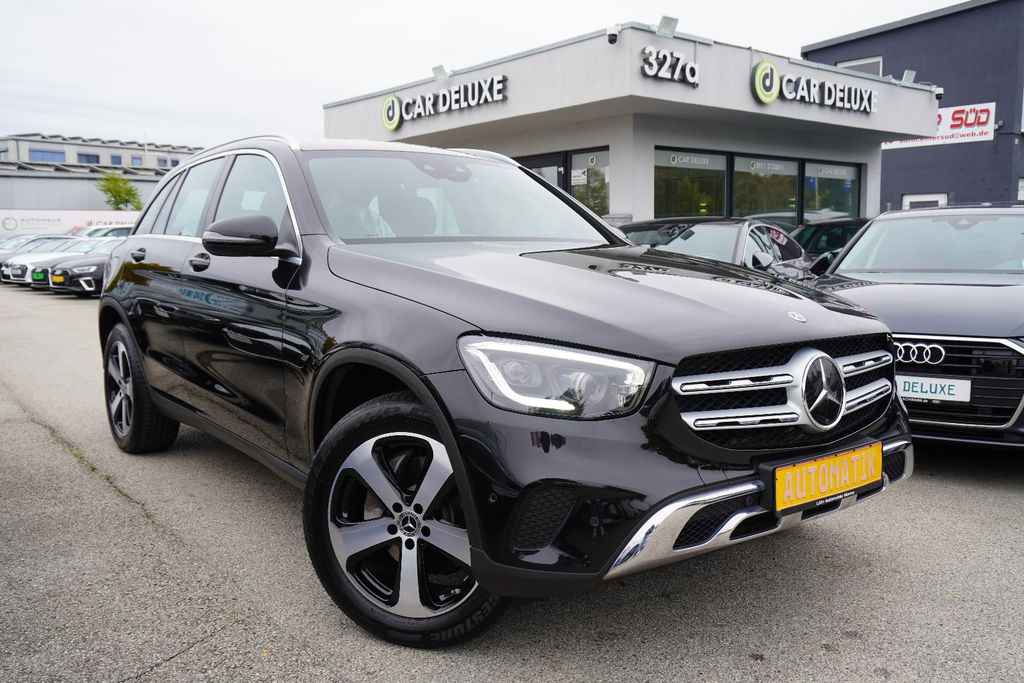 Image of Mercedes-Benz GLC 300
