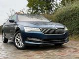 Skoda Superb Lim. Style*LED&1ERH&KAM&NAVI* - Skoda Superb mit Diesel-Antrieb: Limousine