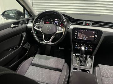 Volkswagen Passat - 9