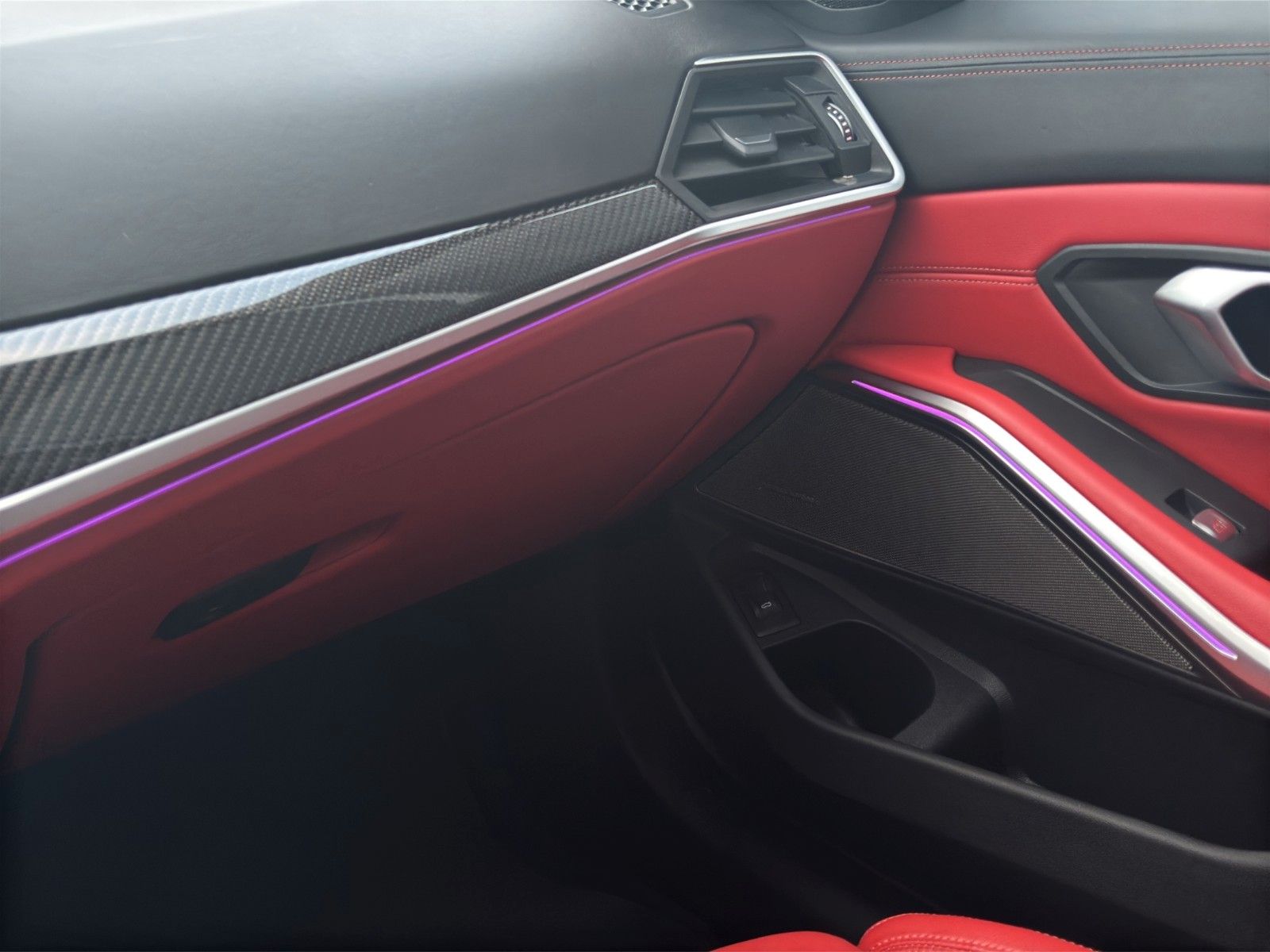 Fahrzeugabbildung BMW M3 Comp. Gelbe M-DRL/Carbon/M-Drivers/Individual