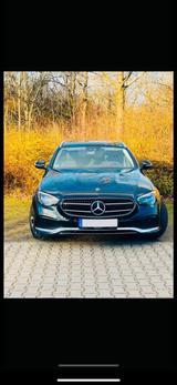 Mercedes-Benz E 300 de 4MATIC T Autom. - - Mercedes-Benz E 300 in Wiesbaden