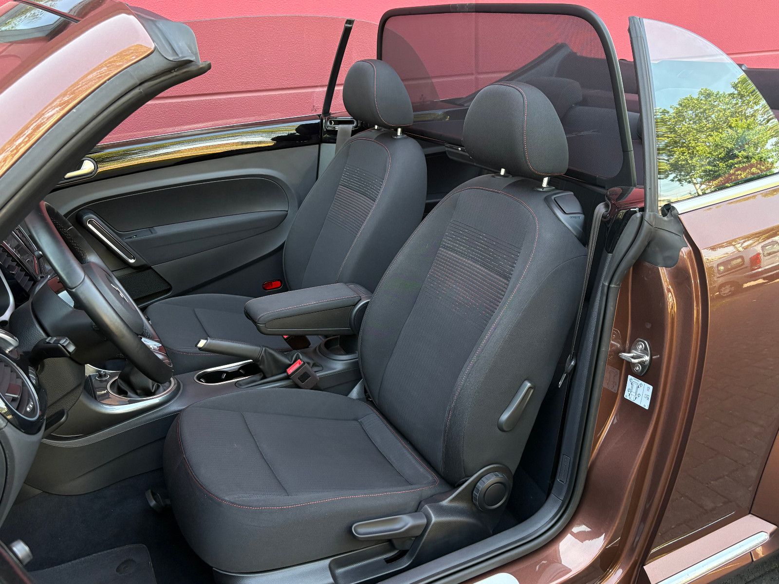 Volkswagen BEETLE CABRIO 1.2 TSI BMT SONDERMODELL SOUND TOP foto 17