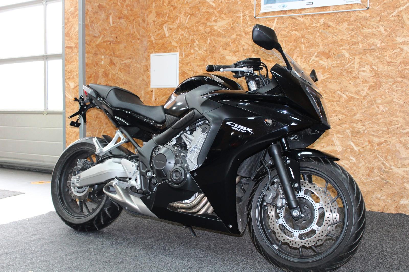 Honda CBR 650 F / 1.Hand / ABS / Garantie / Reifen NEU