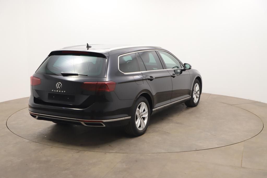 Volkswagen Passat Variant Elegance 2.0 TDI SCR PDC*RFK*Klim