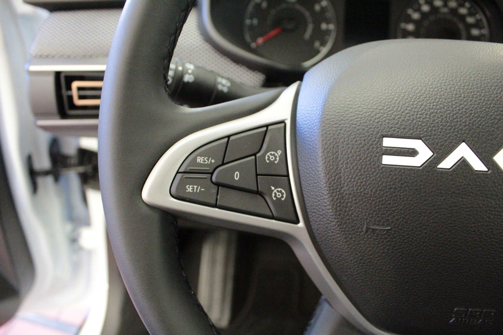Fahrzeugabbildung Dacia Sandero TCe 90 Stepway auto Expression*Winterp.*