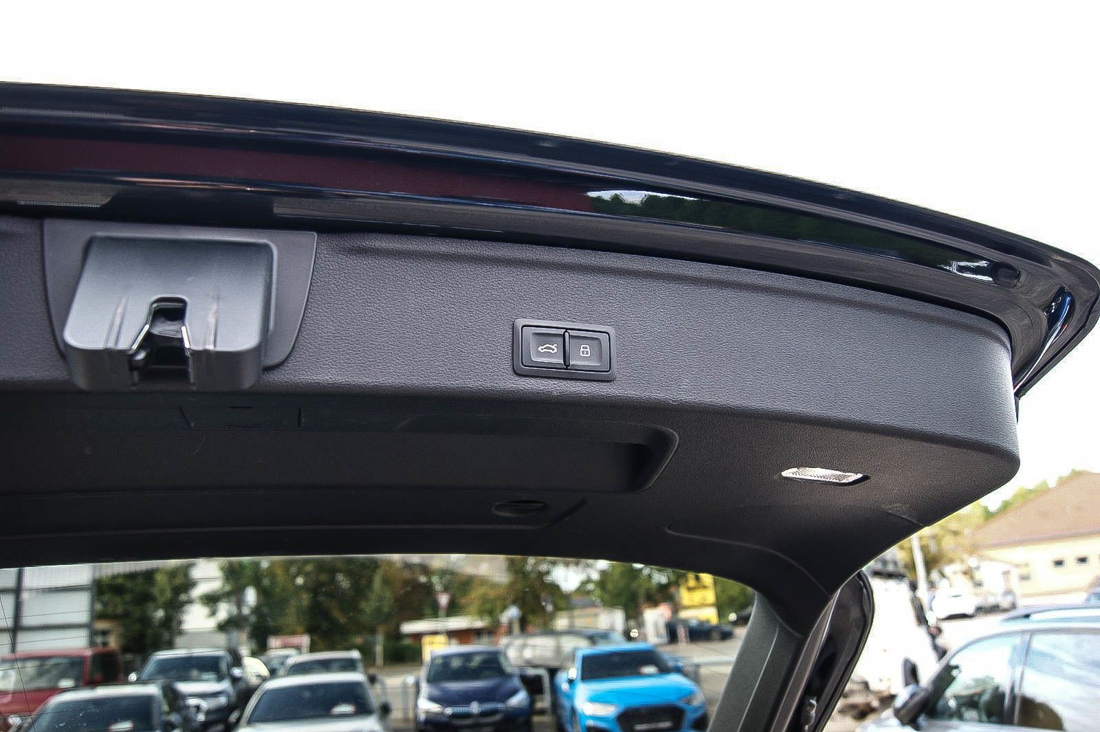 Fahrzeugabbildung Audi A4 Avant 50 TDI quattro S-Line Black B&O 1.HAND