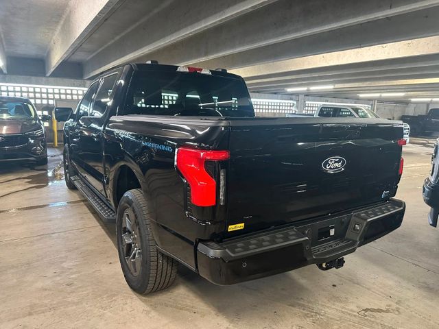 Ford F 150 Lightning Flash gr Batterie im Vorlauf