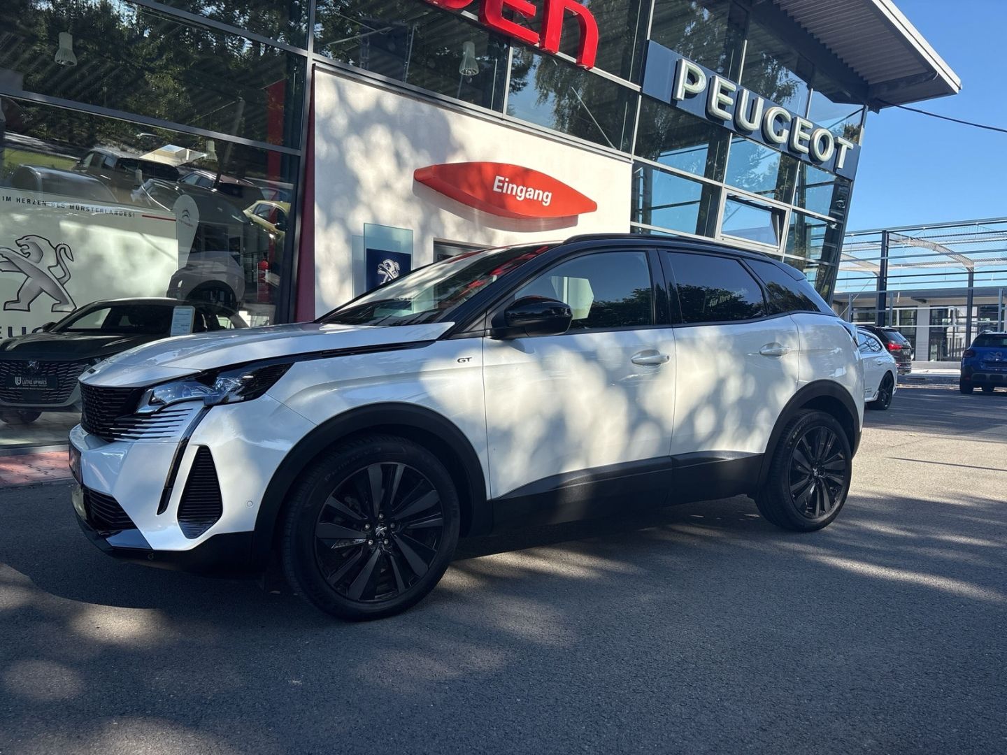 Fahrzeugabbildung Peugeot 3008 GT BlueHDi 130 EAT8 El. Panodach Navi Leder
