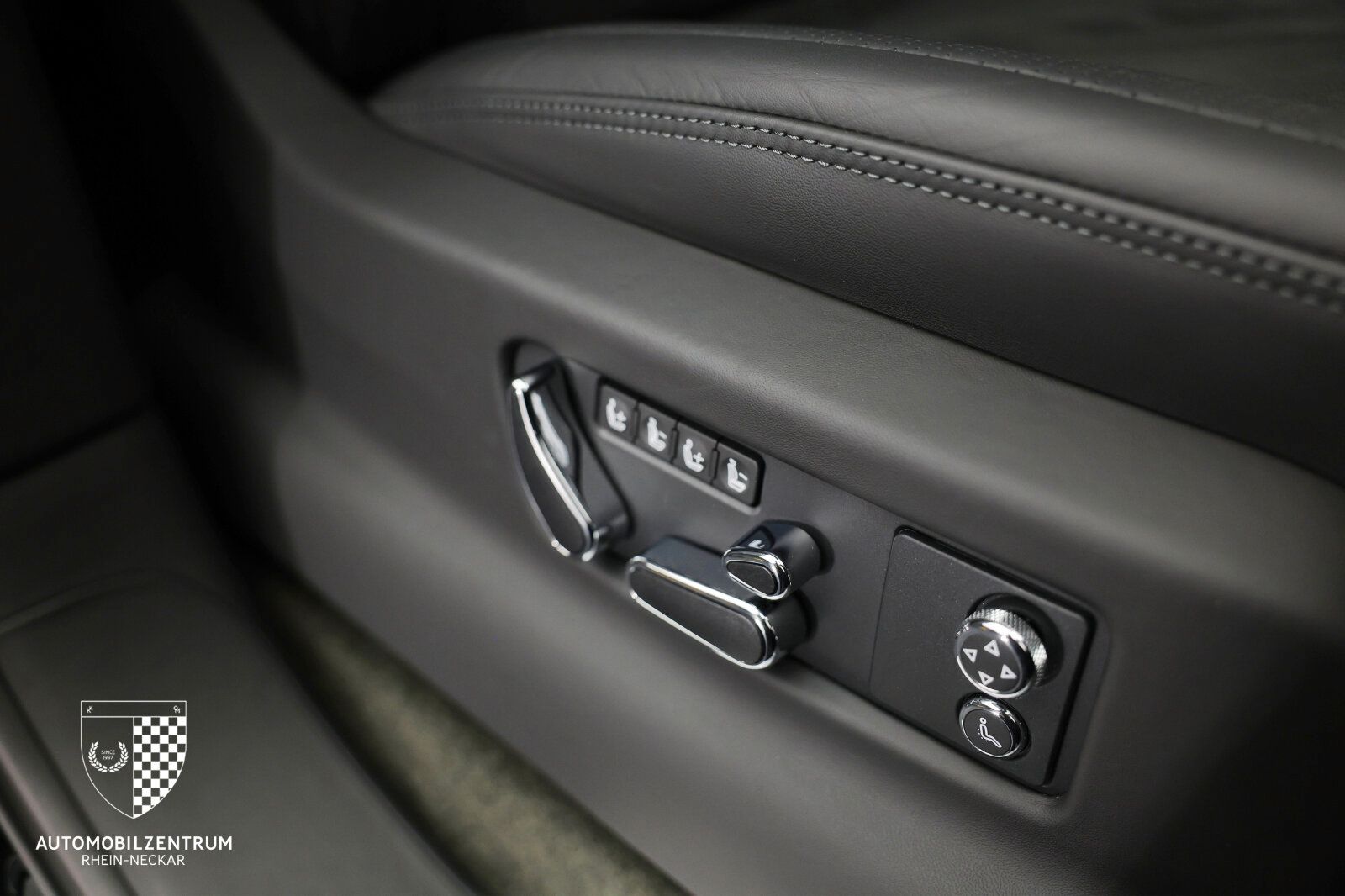 Bentley Bentayga - Bild 30