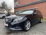 Mercedes-Benz E 200 CGI  Avantgarde *KAMERA*LED*AHK*T.LEDER* - Mercedes-Benz E 200 in Wiesbaden