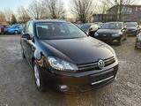 Volkswagen Golf 6 Variant 2.0 TDI Pano* SHZ* AHK* 1.Hand* - Volkswagen Golf aus 2012 mit Diesel-Antrieb