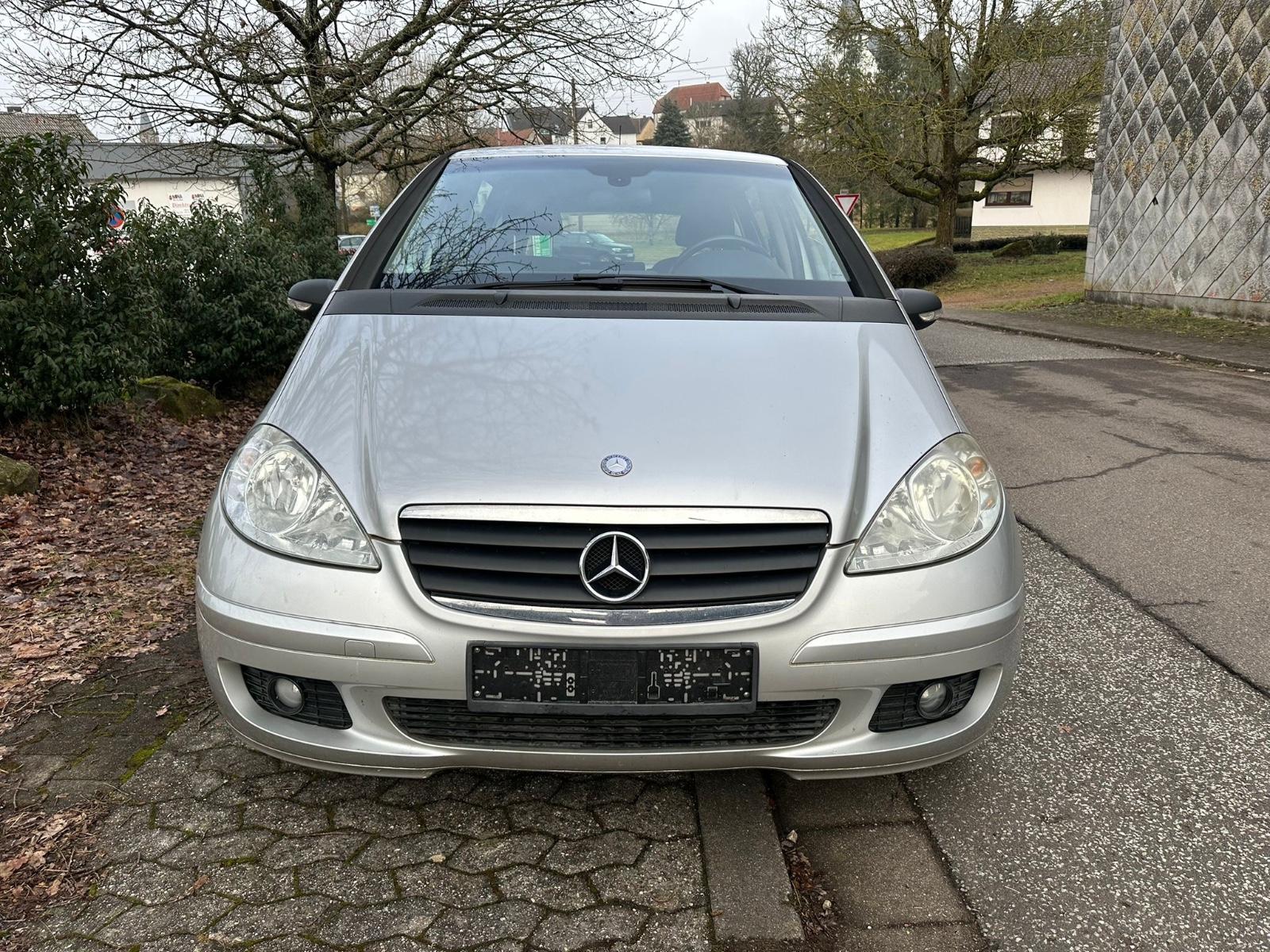 Mercedes-Benz A 170 Polar Star*1 HAND*WENIG KM*SHZ*TEMPOMAT*