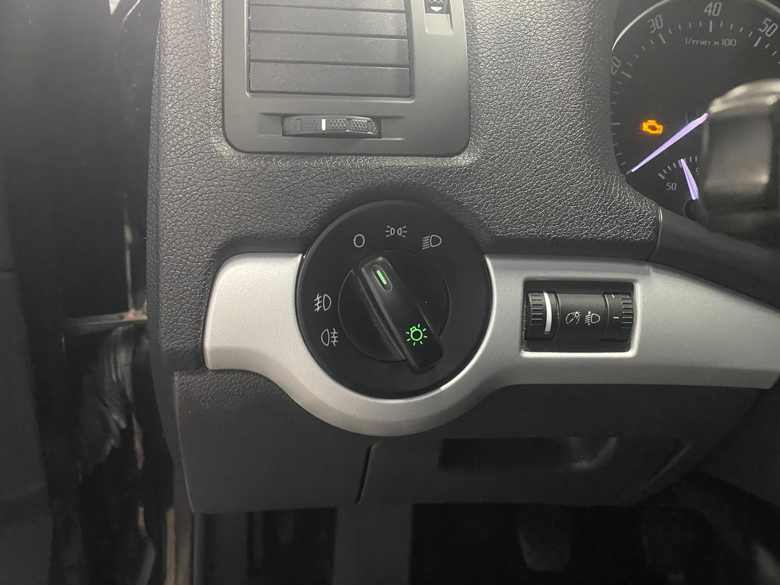 Fahrzeugabbildung SKODA Octavia 1.2 TSI Ambiente KLIMA+PDC+SITZHEIZ+1.HA