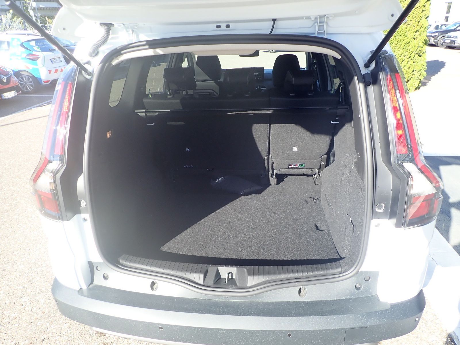 Fahrzeugabbildung Dacia Jogger Journey hybrid 155