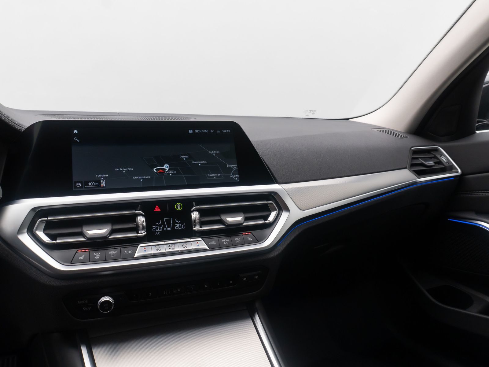 Fahrzeugabbildung BMW 330i xD Luxury Line HUD DAB Komfort 360&deg; Leder