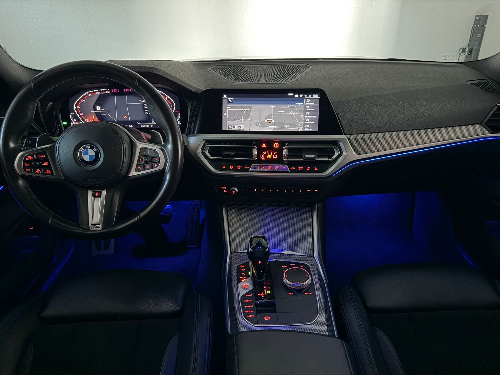 Fahrzeugabbildung BMW 330 d Lim. M SPORT/LASER/HuD/H&K/LIVE PRO/DE FZG