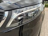 Mercedes-Benz EQV 300 AVANTGARDE Extralang Rollstuhlrampe - gebrauchte Mercedes-Benz EQV aus dem Jahr 2024