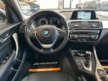 BMW 120 i Sport Line *LED*Navi*Schiebedach*