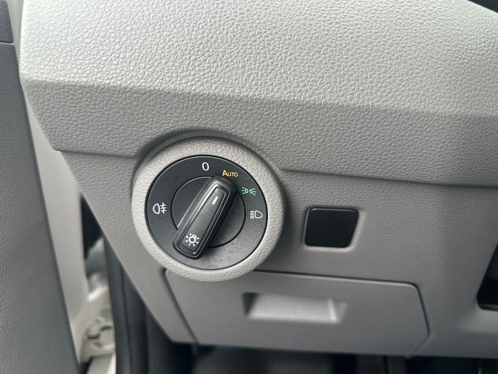 Volkswagen T6 Kombi - Bild 14