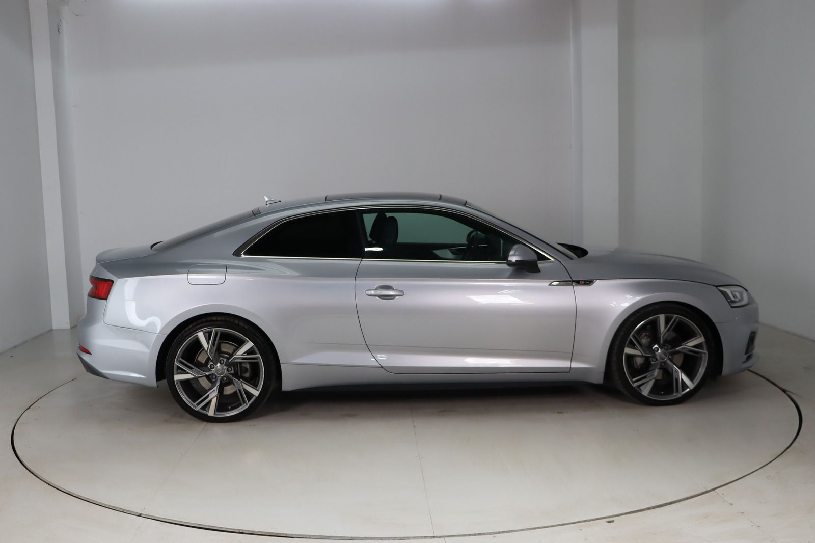 Fahrzeugabbildung Audi A5 Coupe 2.0 TFSi S-line Quattro S-tronic