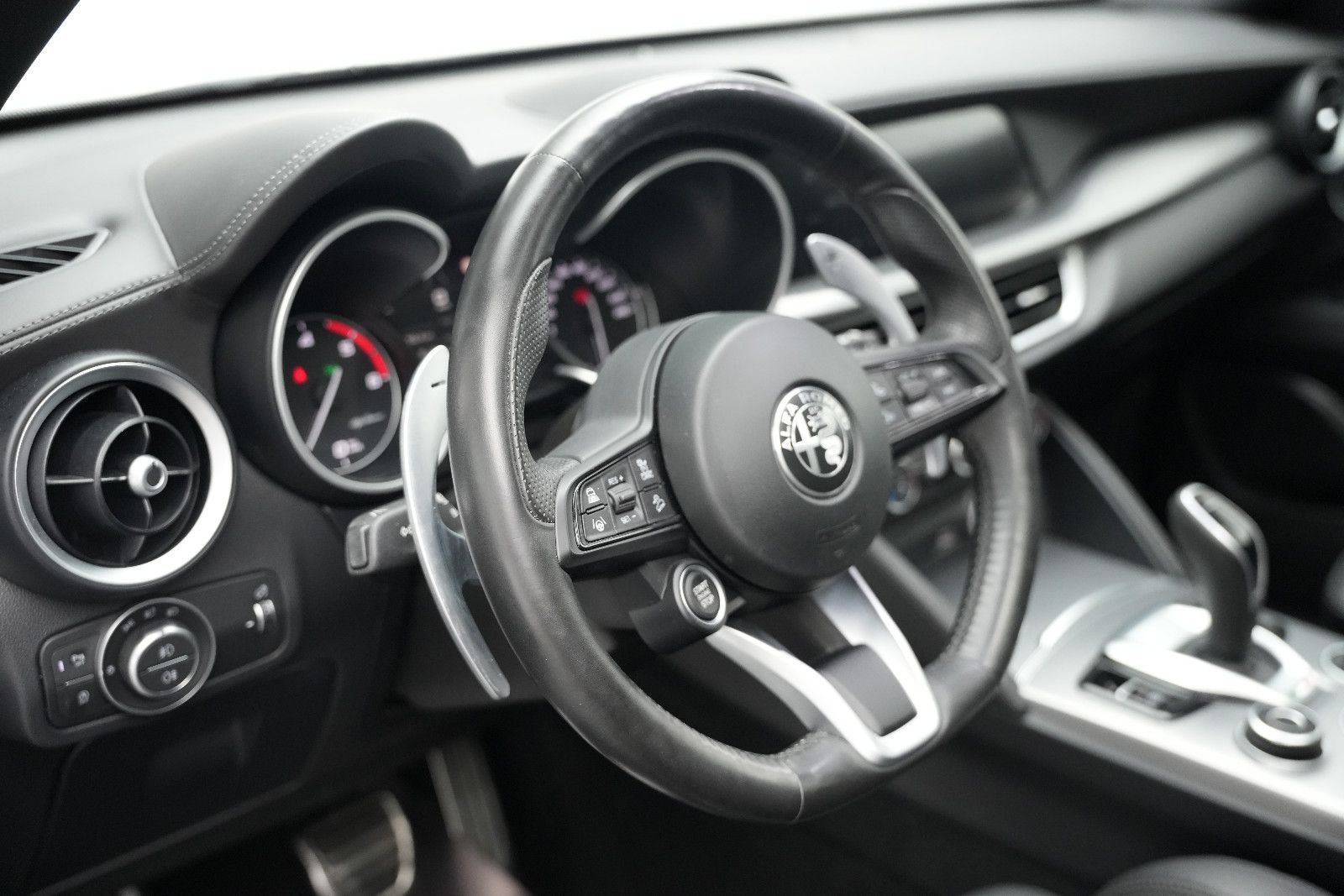 Fahrzeugabbildung Alfa Romeo Stelvio Veloce*Panorama*Harman&Kardon*Memory*Kam