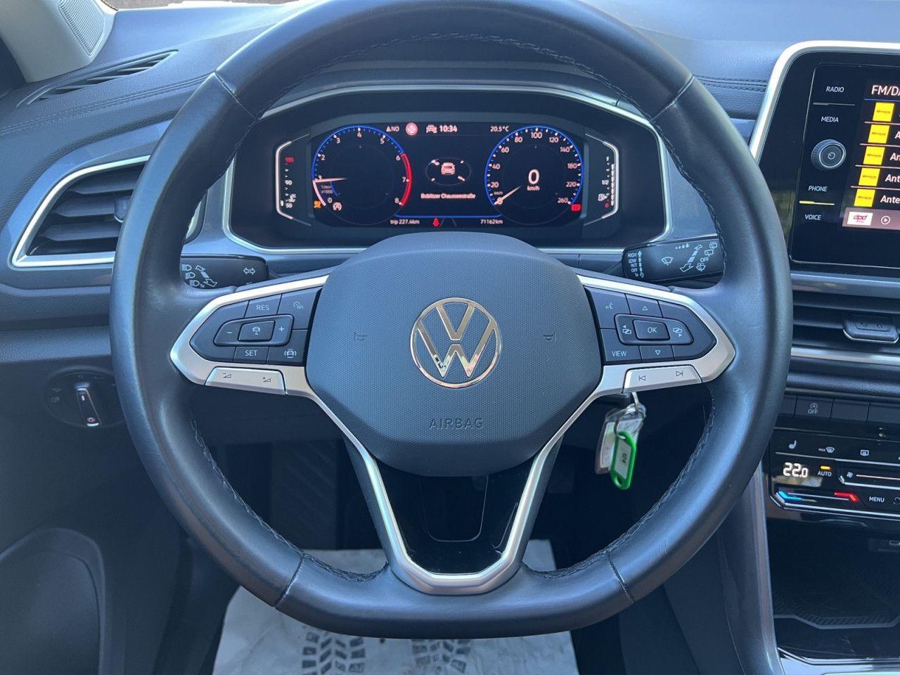 Volkswagen T-Roc 1.0 TSI Style Bluetooth Navi LED Klima foto 16