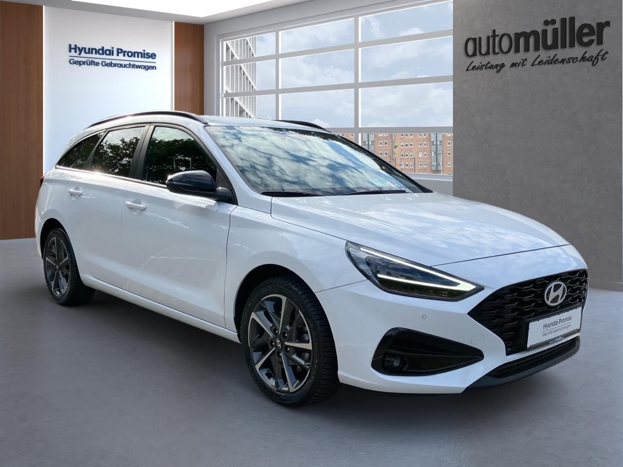 Fahrzeugabbildung Hyundai i30 ADVANTAGE LED*CARPL*SHZ*LHZ*KAM*2Z-K