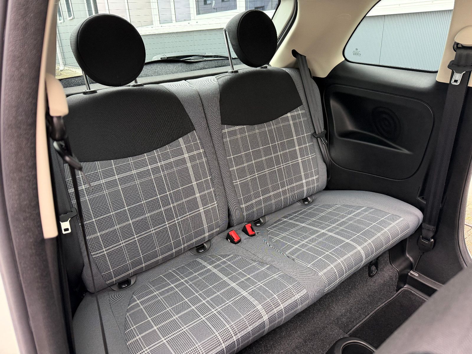 Fahrzeugabbildung Fiat 500 Lounge