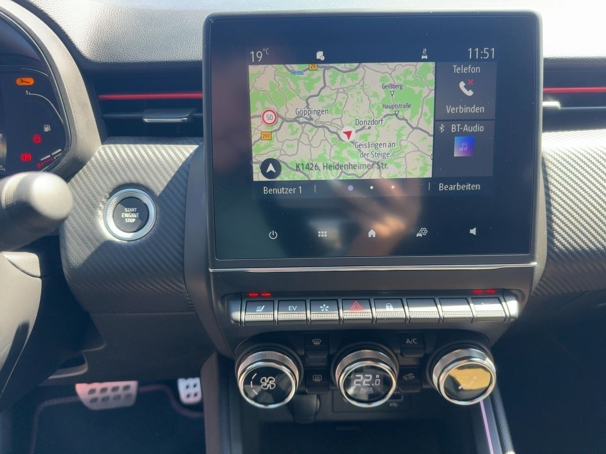Fahrzeugabbildung Renault Clio R.S Line E-Tech Hybrid 140 Kamera Navi SHZ