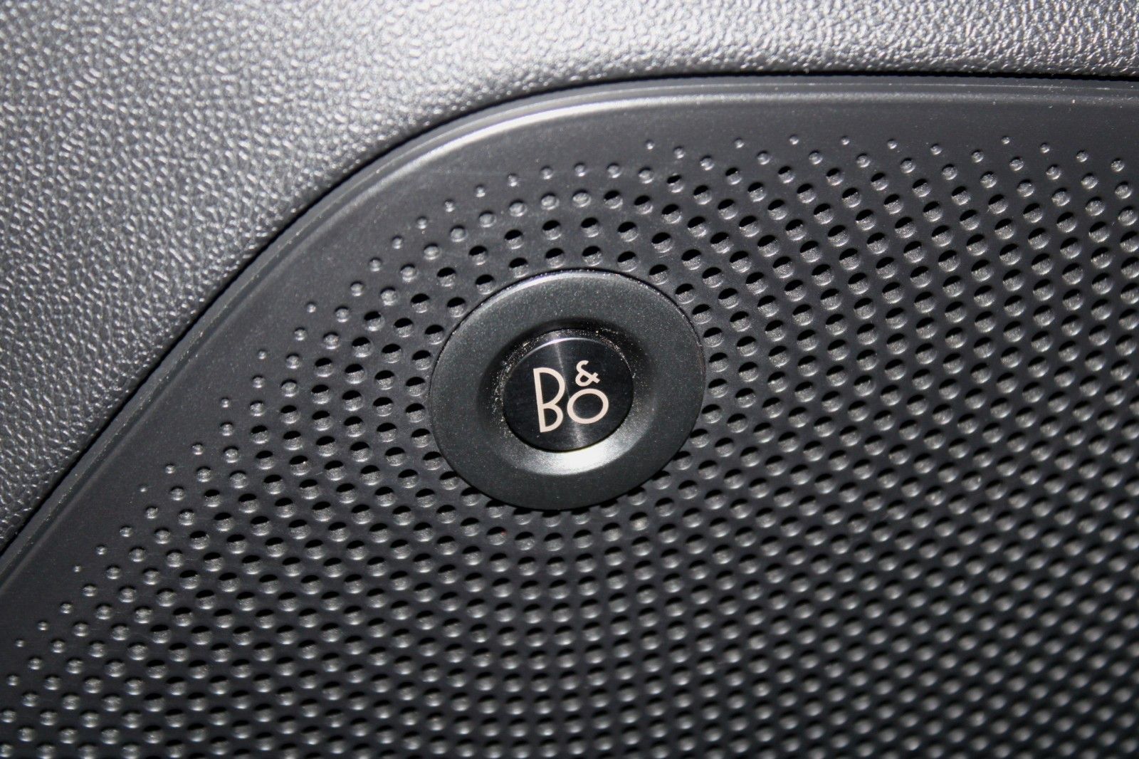 Fahrzeugabbildung Ford Fiesta ST-Line X LED NAVI B&O DAB WinterPaket