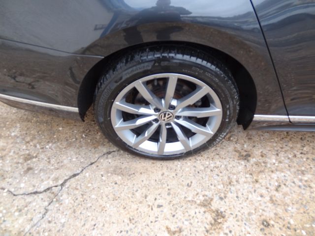 Fahrzeugabbildung Volkswagen Passat Variant/R-Line/Virtual/Pano/Navi/LED/AHK/