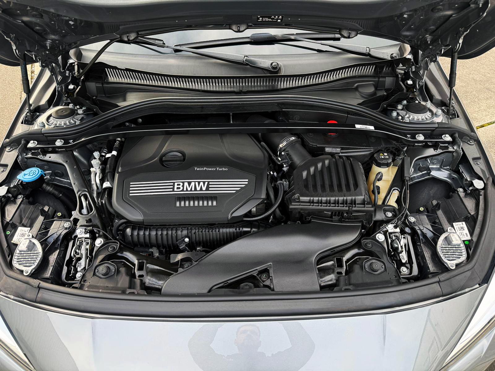 Fahrzeugabbildung BMW 220i Gran Coupé Steptr. M-Sport LED PANO KAM SHZ